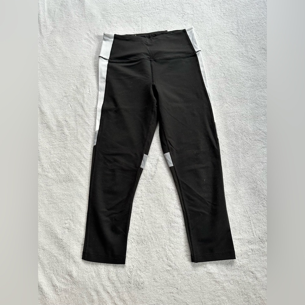 Victoria’s Secret Cropped Leggings